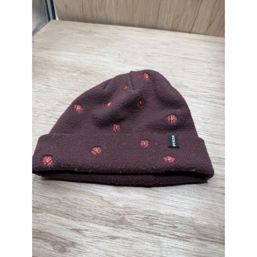 Prana Women's Burgundy and Red Hat
